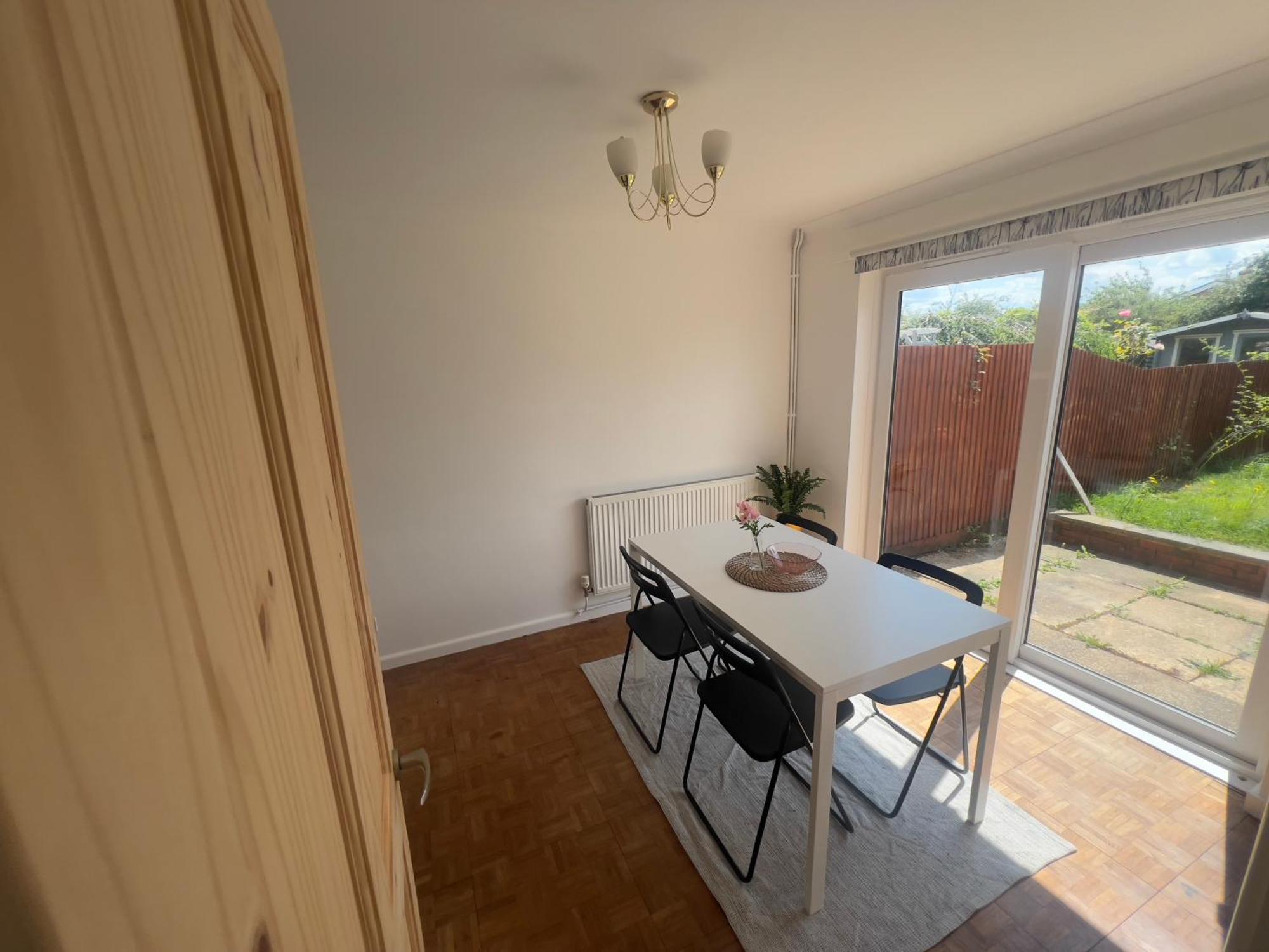 Charming 3-Bed House In Leighton Buzzard Villa Bagian luar foto